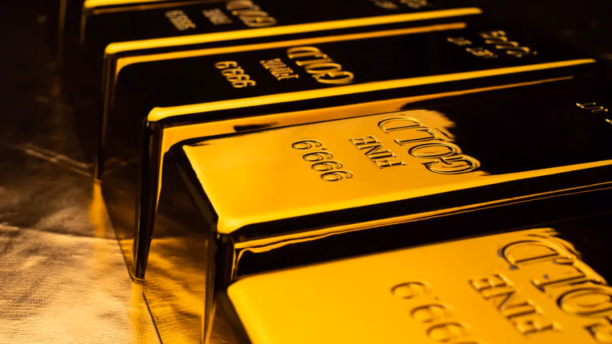 Gold Tops $4,500 as Treasury’s Buyback Rally Lasts a Day